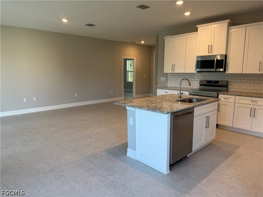 2714 47th Street W - Photo 8