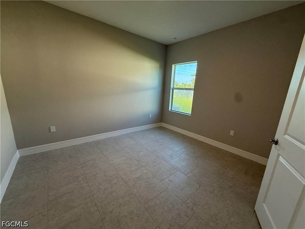 2714 47th Street W - Photo 18