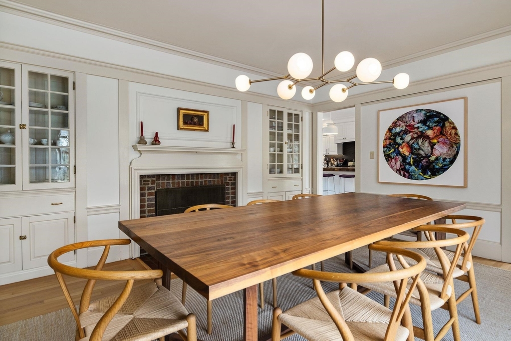 910 Central - Photo 12