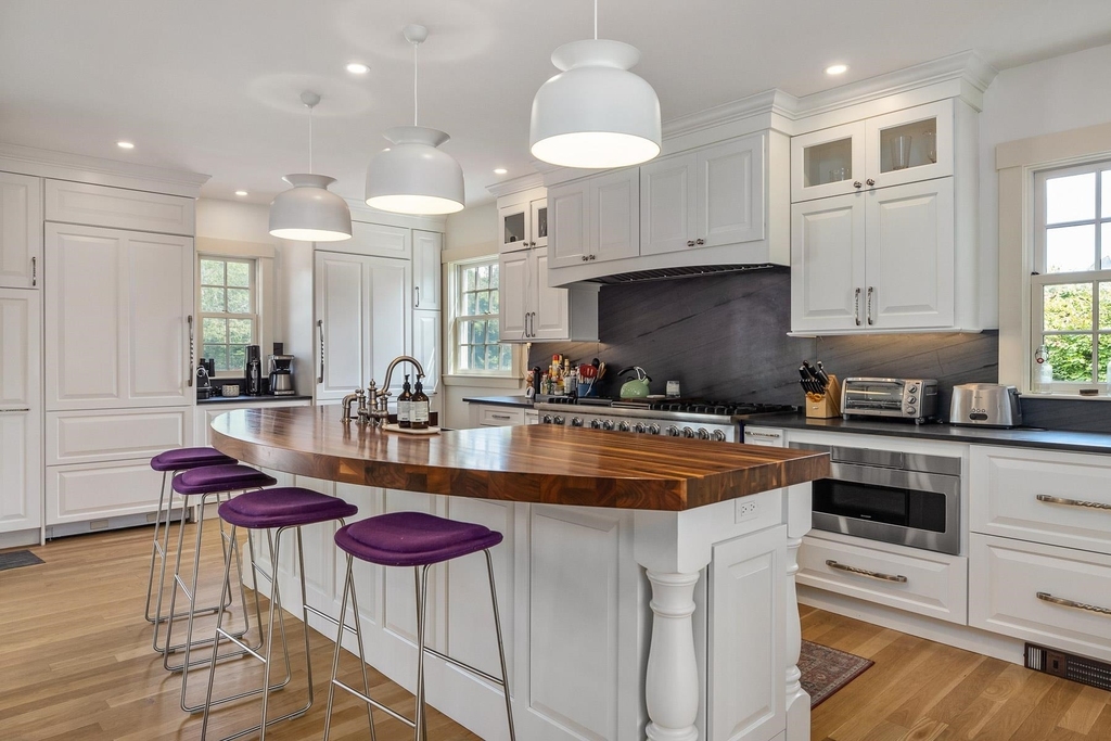 910 Central - Photo 19