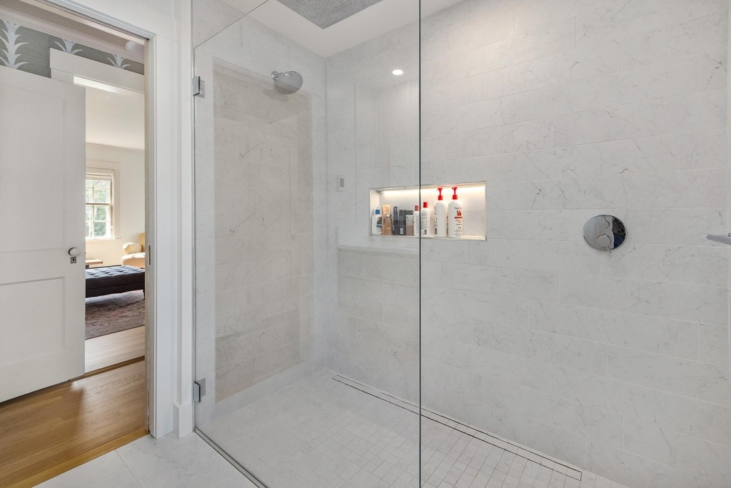 910 Central - Photo 25