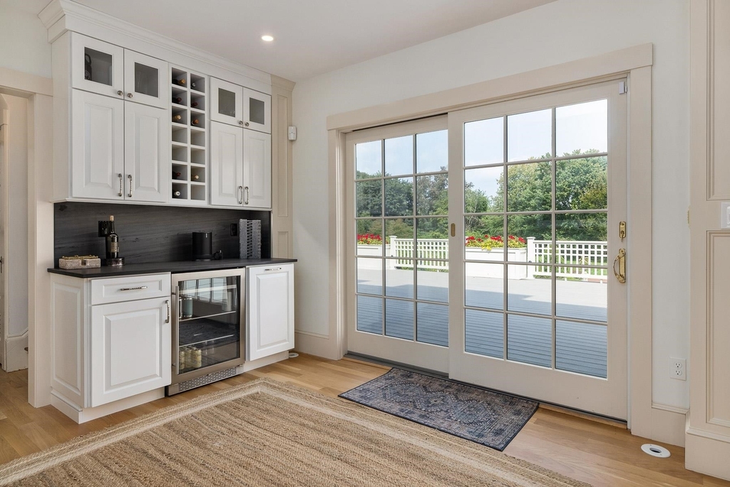 910 Central - Photo 22
