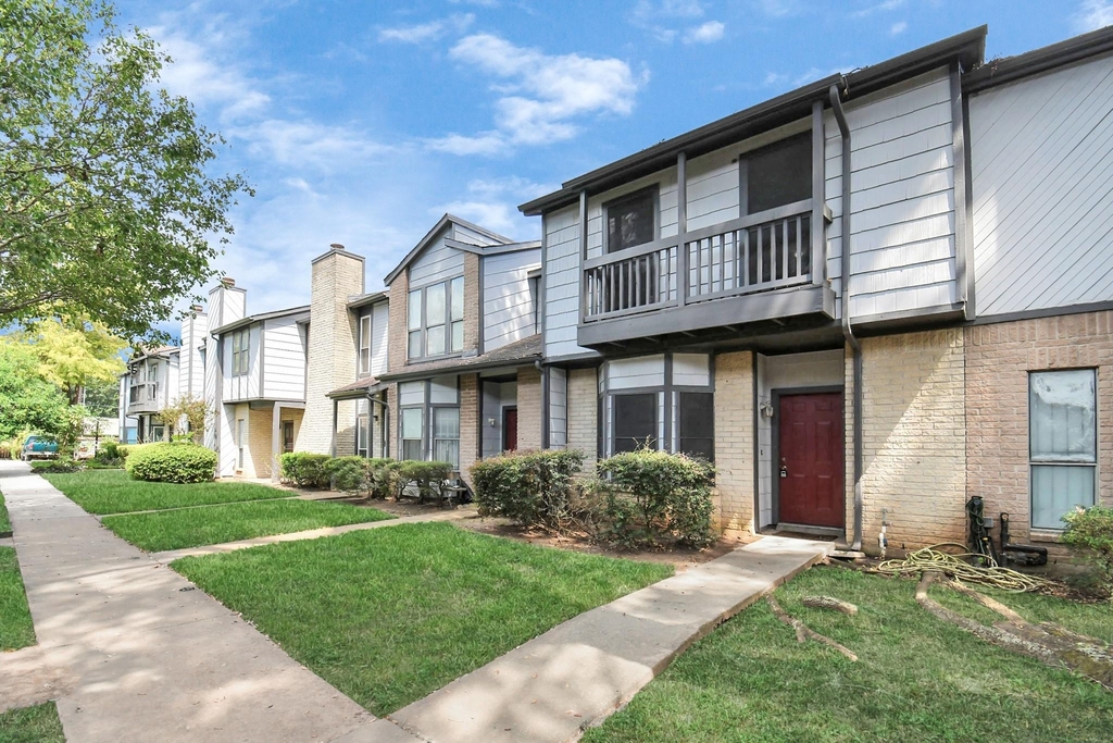 12400 Brookglade Circle - Photo 3