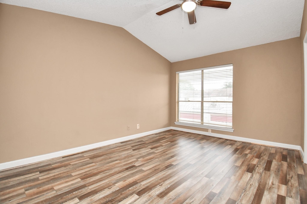 12400 Brookglade Circle - Photo 21