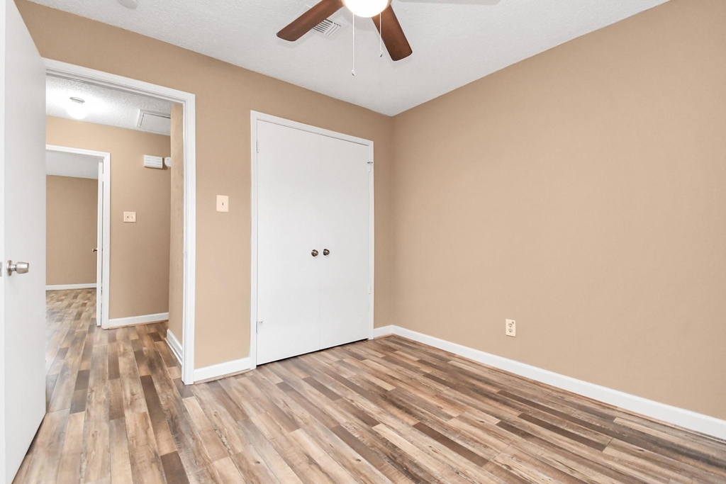 12400 Brookglade Circle - Photo 18