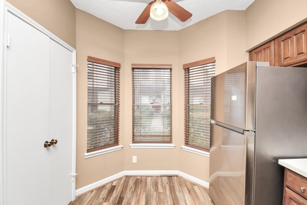 12400 Brookglade Circle - Photo 14