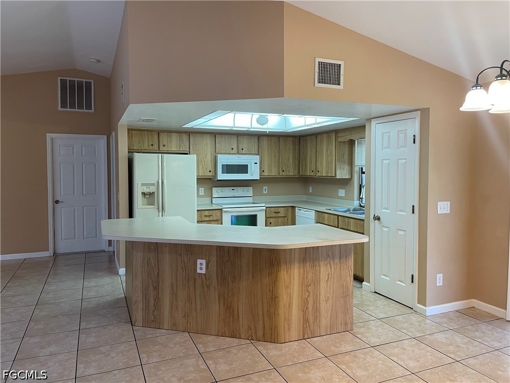 531 Sw 36th Street - Photo 3