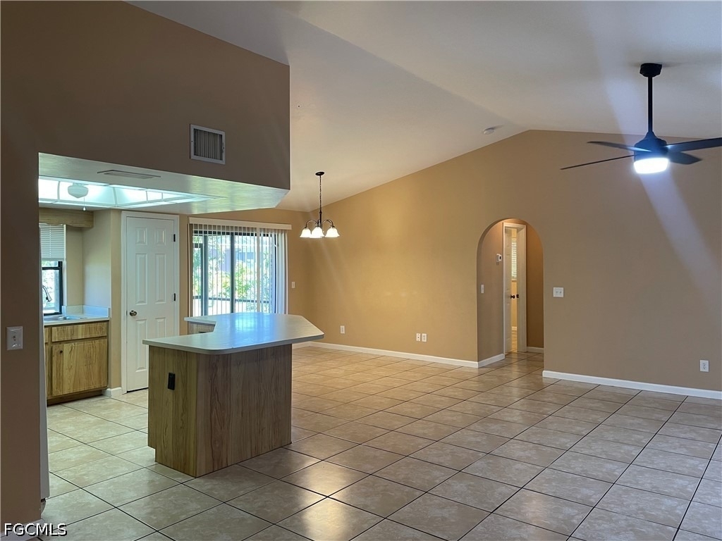 531 Sw 36th Street - Photo 1