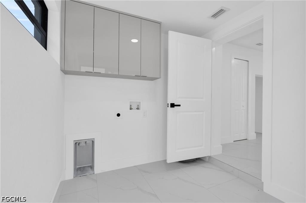 356 New York Drive - Photo 10