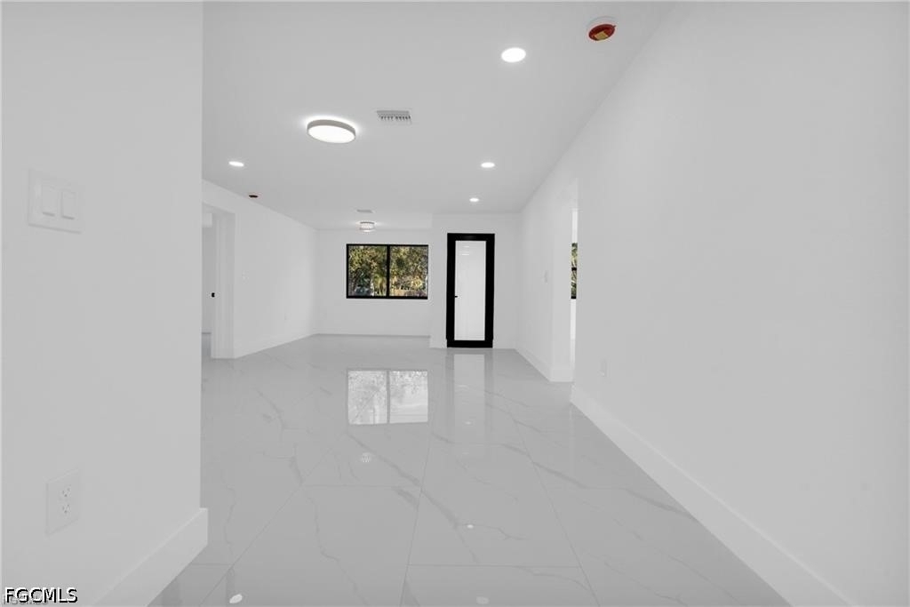 356 New York Drive - Photo 11