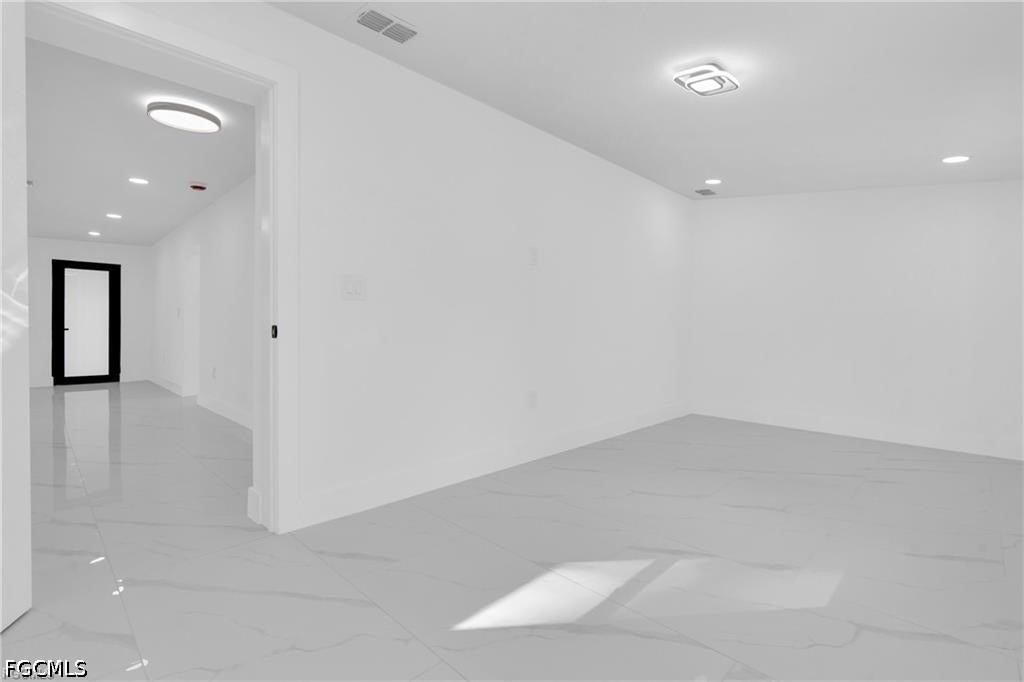 356 New York Drive - Photo 18