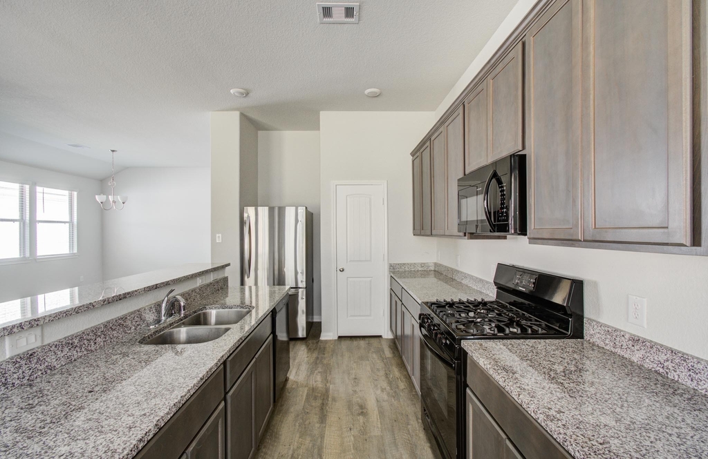 2009 Cedar Branch Drive - Photo 10