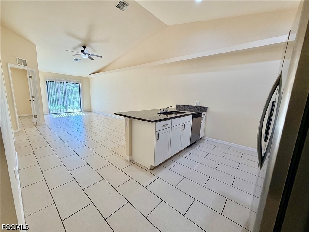 1044 Ne 8th Place - Photo 5