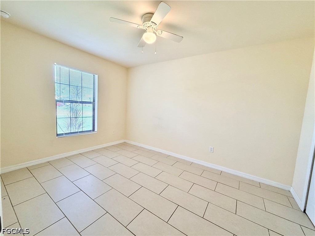 1044 Ne 8th Place - Photo 2