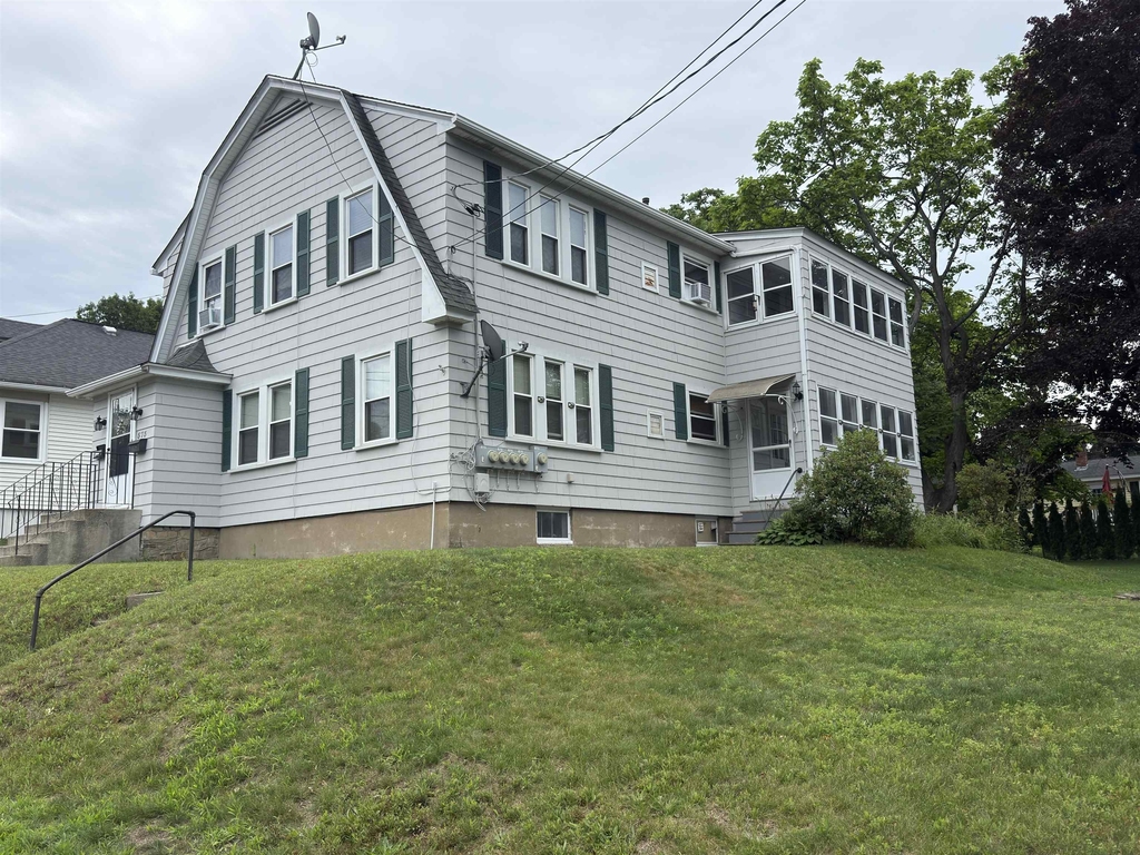 573 Spruce - Photo 1