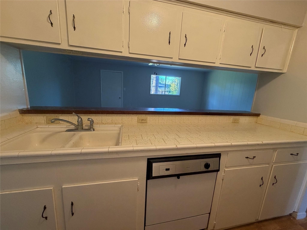 3310 Forest Glen Street - Photo 8