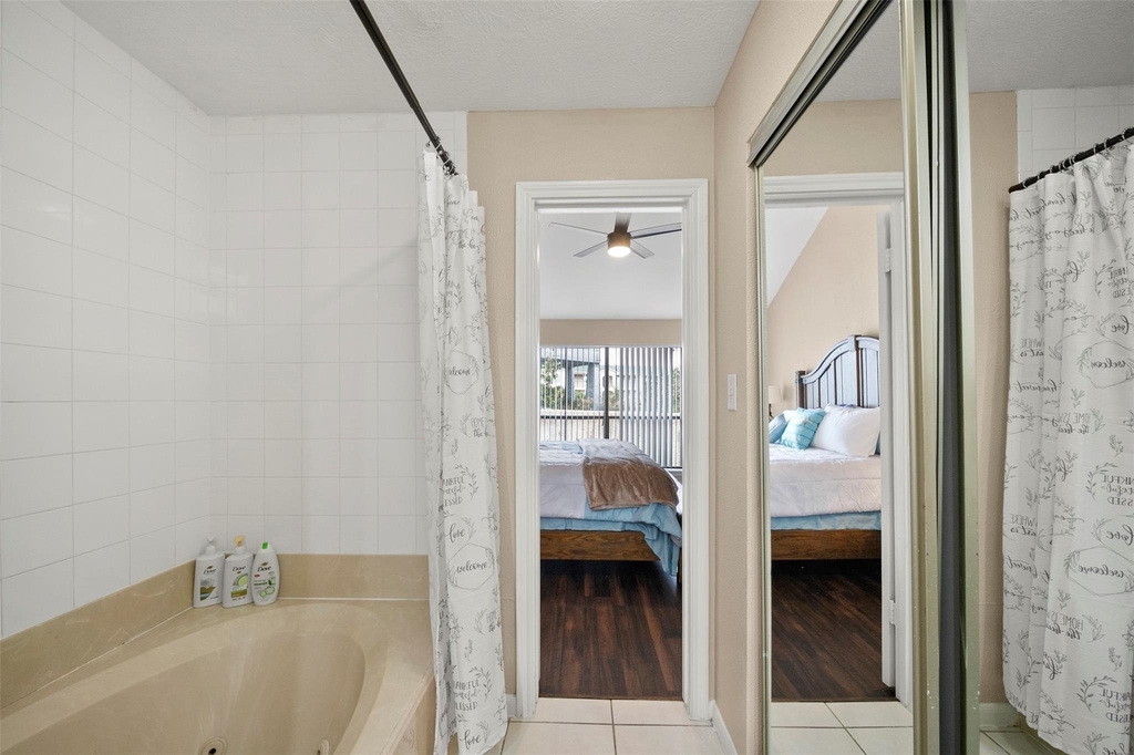 7041 Kingston Cove Lane - Photo 22