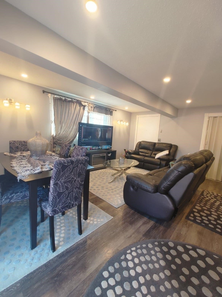 182 Plaistow - Photo 7