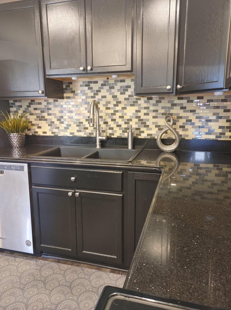 182 Plaistow - Photo 4