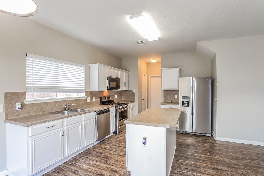 16318 Autumn Leigh Drive - Photo 5