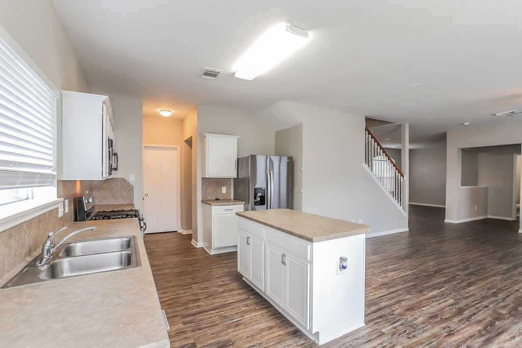 16318 Autumn Leigh Drive - Photo 6