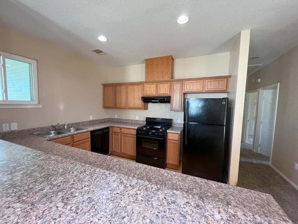 5030 Marietta Lane - Photo 17