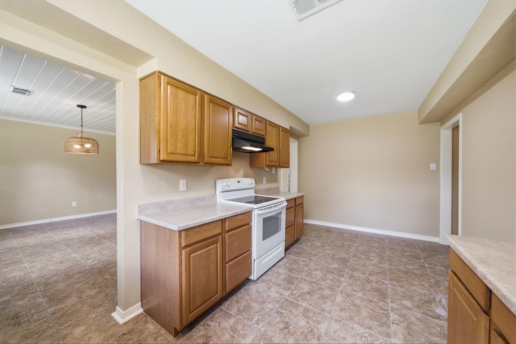 14906 Quaking Aspen Drive - Photo 11