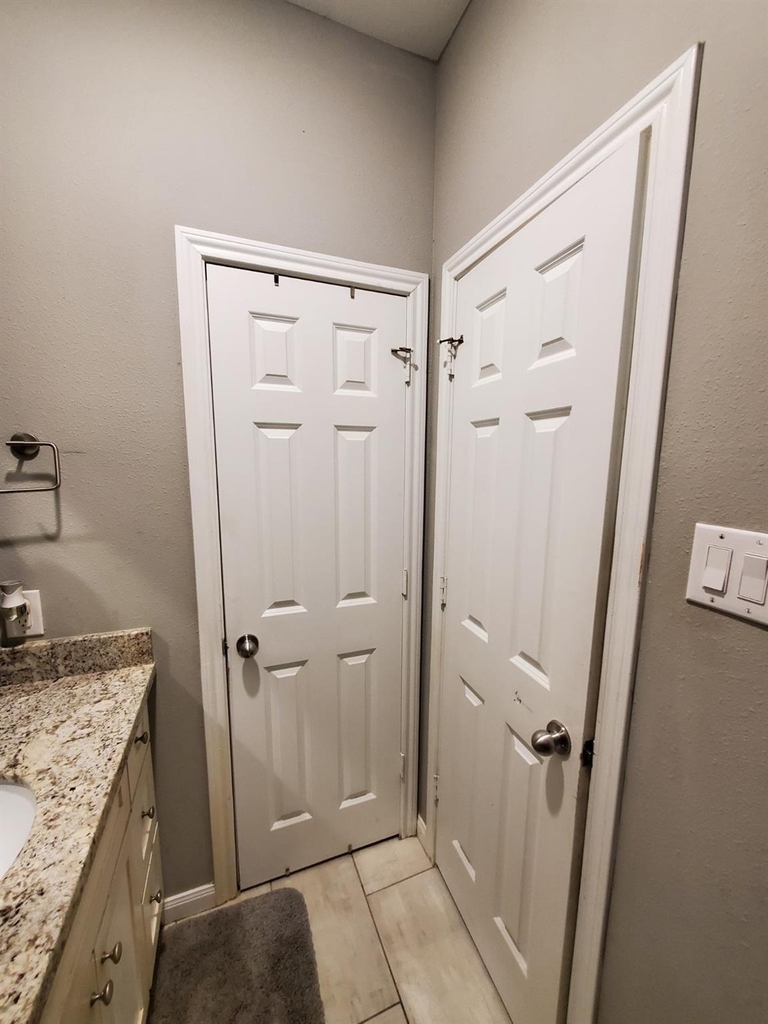 2514 Lee Street - Photo 14
