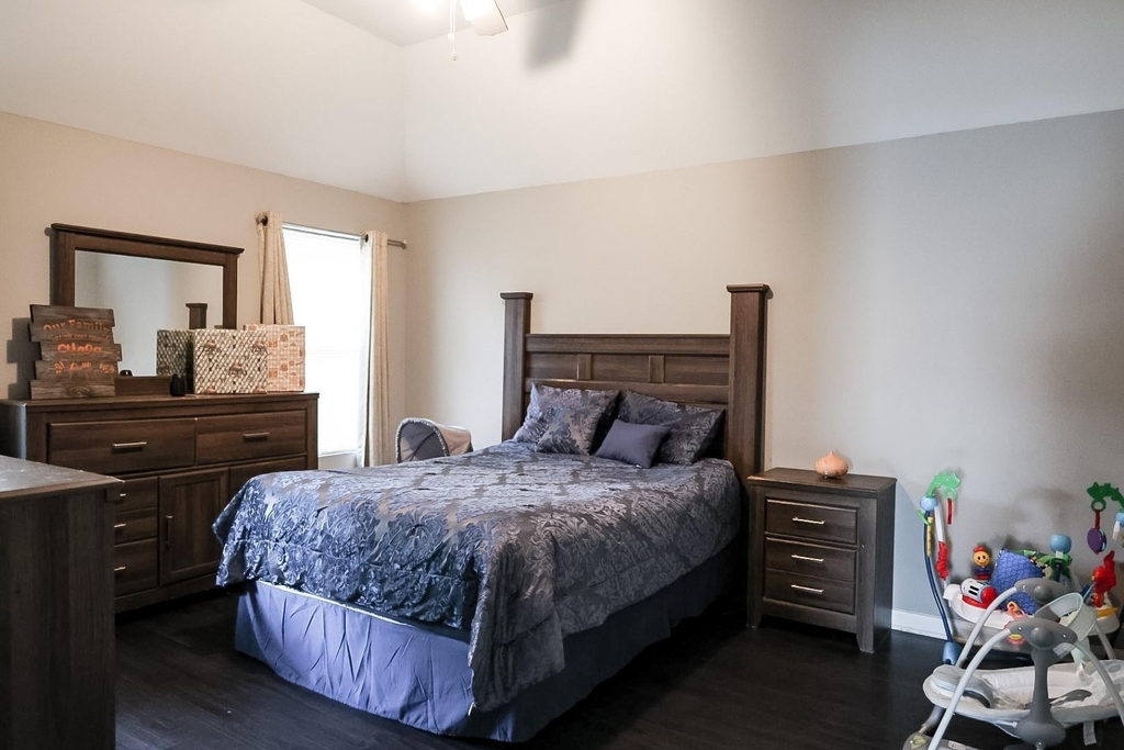 2514 Lee Street - Photo 11