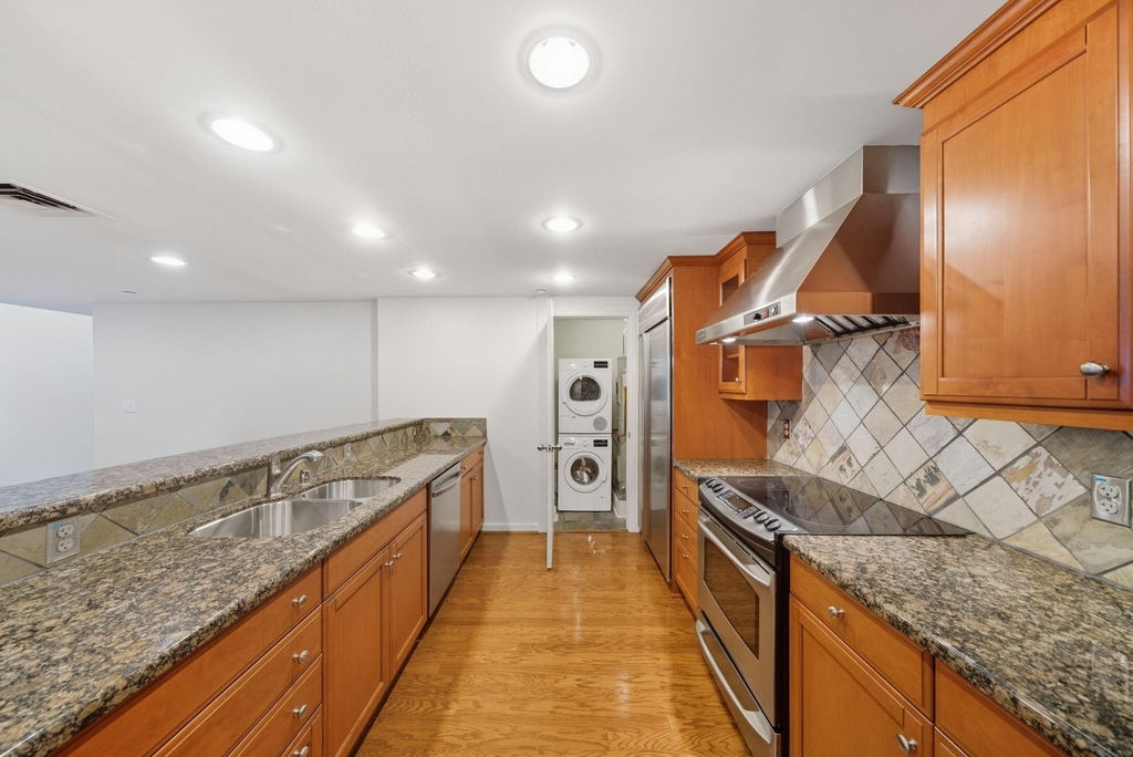 914 Main Street - Photo 4