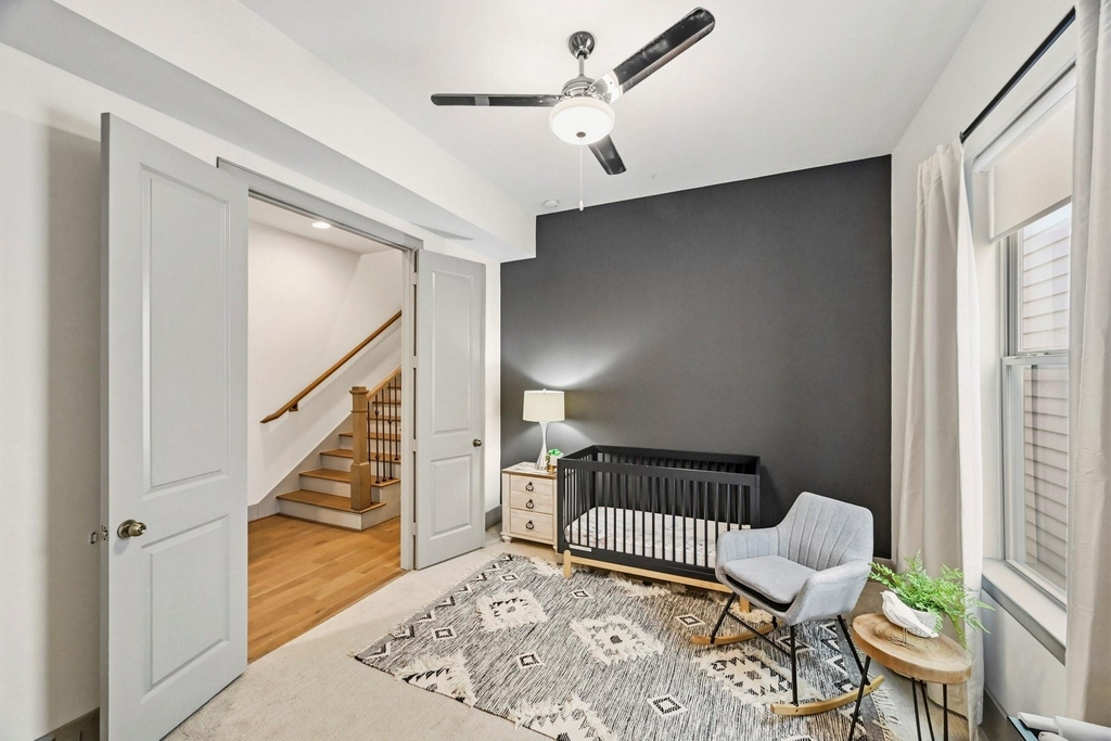 523 W 25th Street - Photo 18