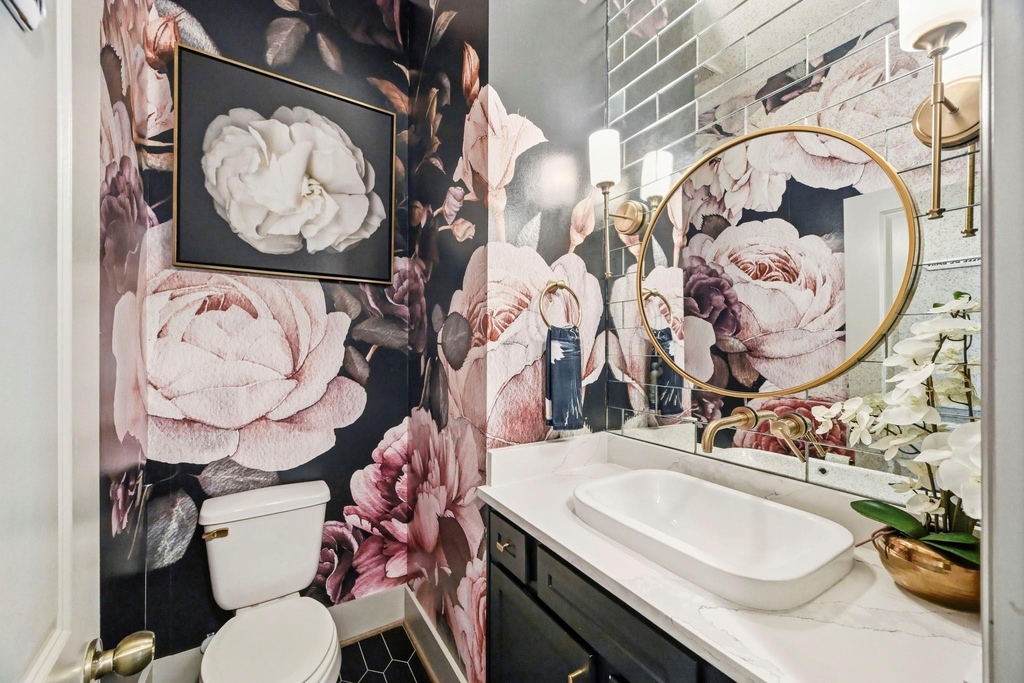 523 W 25th Street - Photo 8