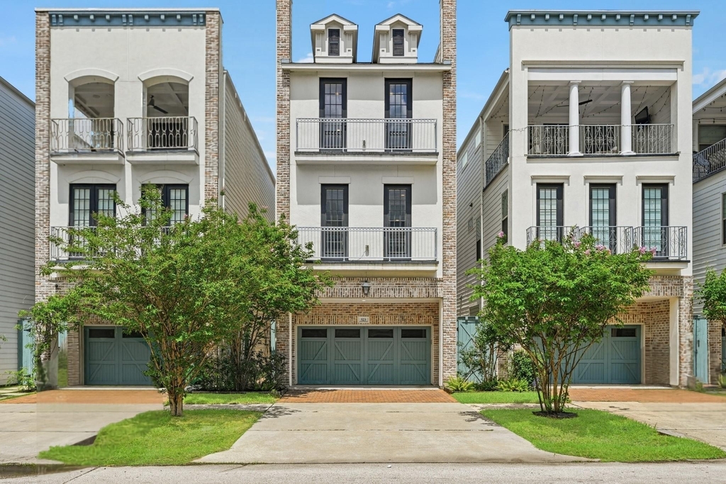 523 W 25th Street - Photo 1