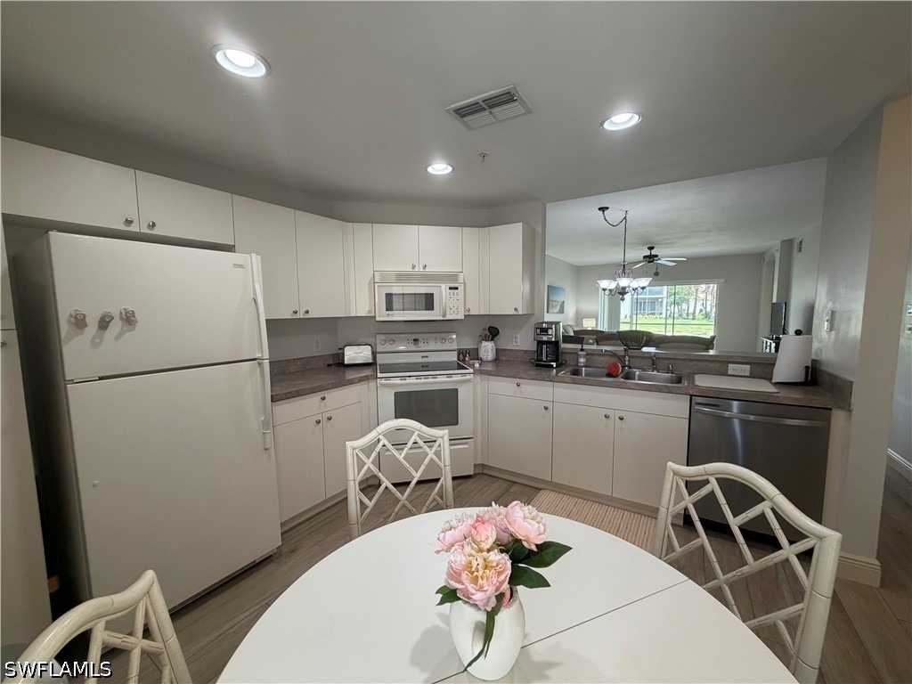 3009 Driftwood Way - Photo 6