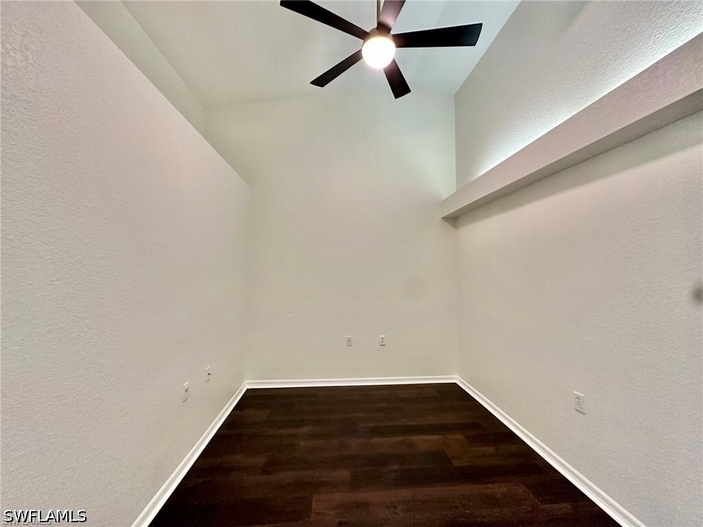 25735 Lake Amelia Way - Photo 15
