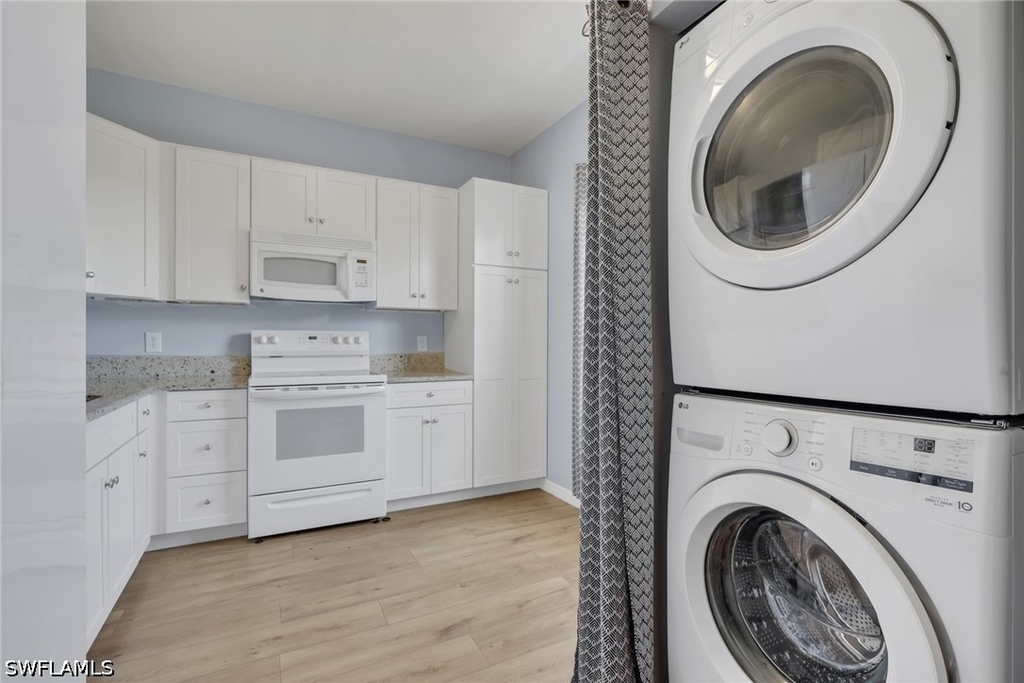 6085 Lake Front Drive - Photo 8