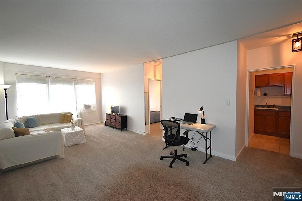 5 Roosevelt - Photo 3