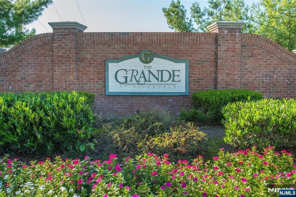 5404 Sanctuary - Photo 16