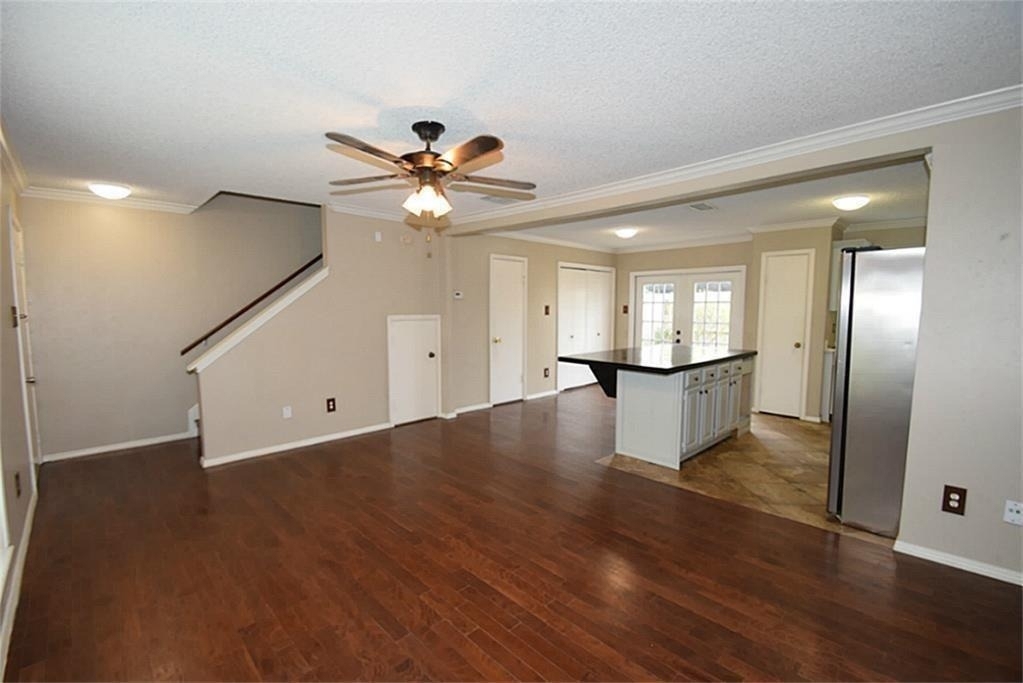 9323 Westwood Village Drive - Photo 3