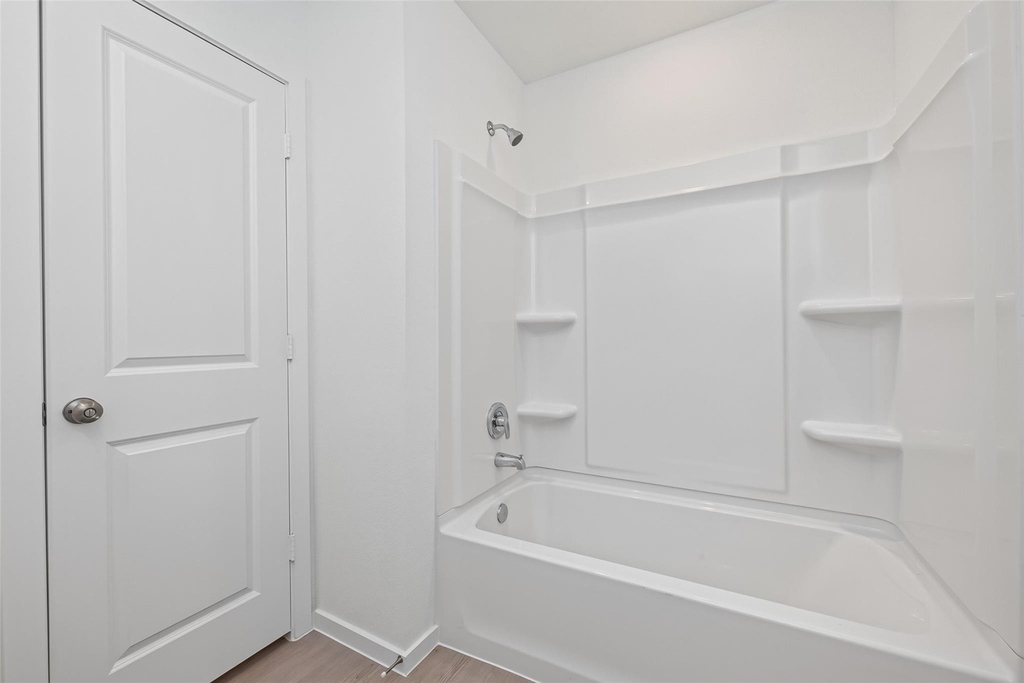 25568 Rose Creek Drive - Photo 32