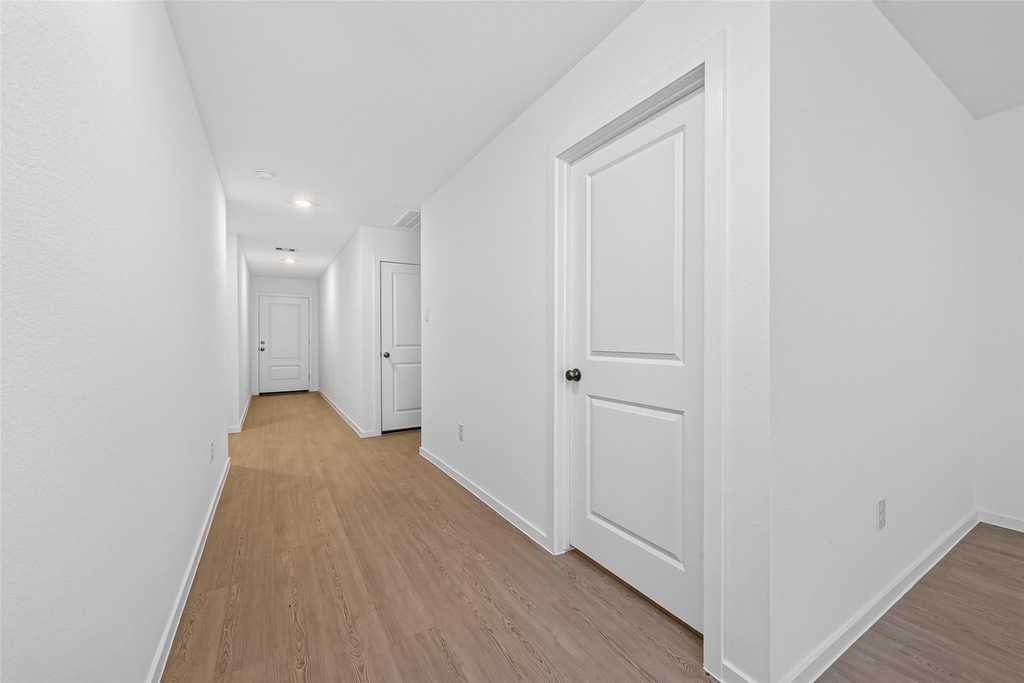 25568 Rose Creek Drive - Photo 7