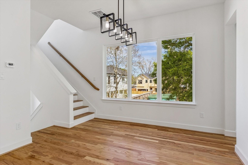 9426 Campbell Road - Photo 6