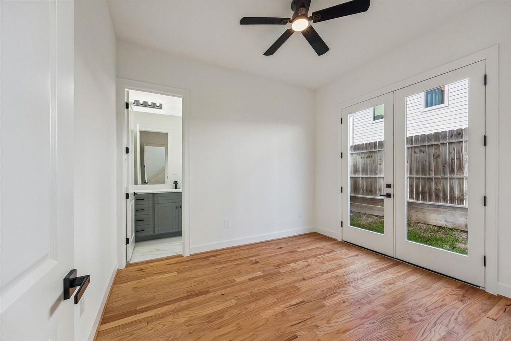 9426 Campbell Road - Photo 3