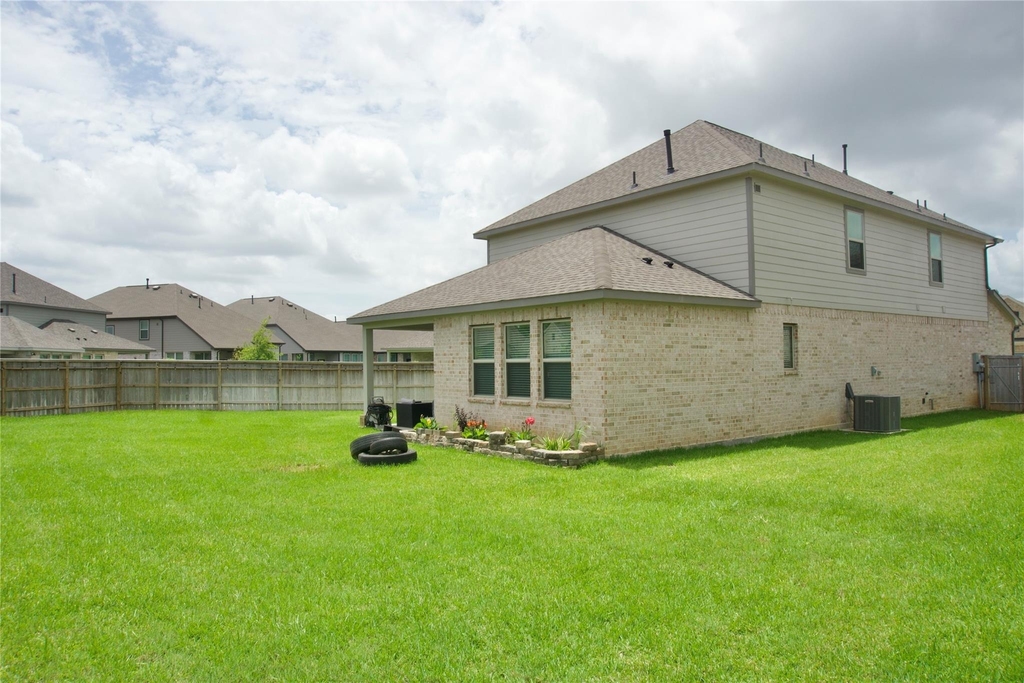31106 Aumbrey Ivy Court - Photo 32