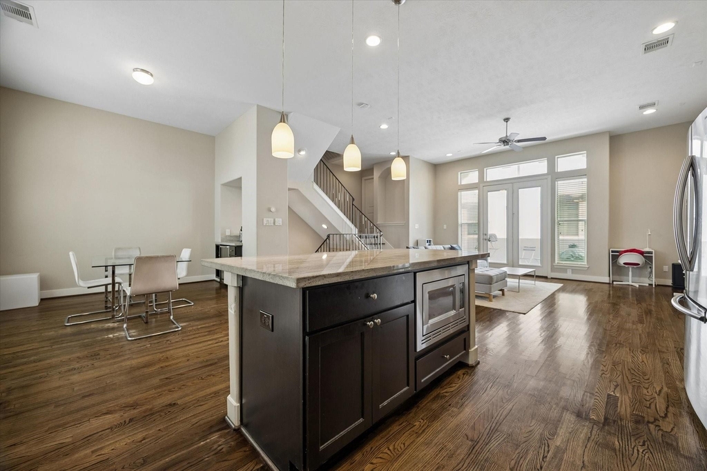 4220 Dickson Street - Photo 10