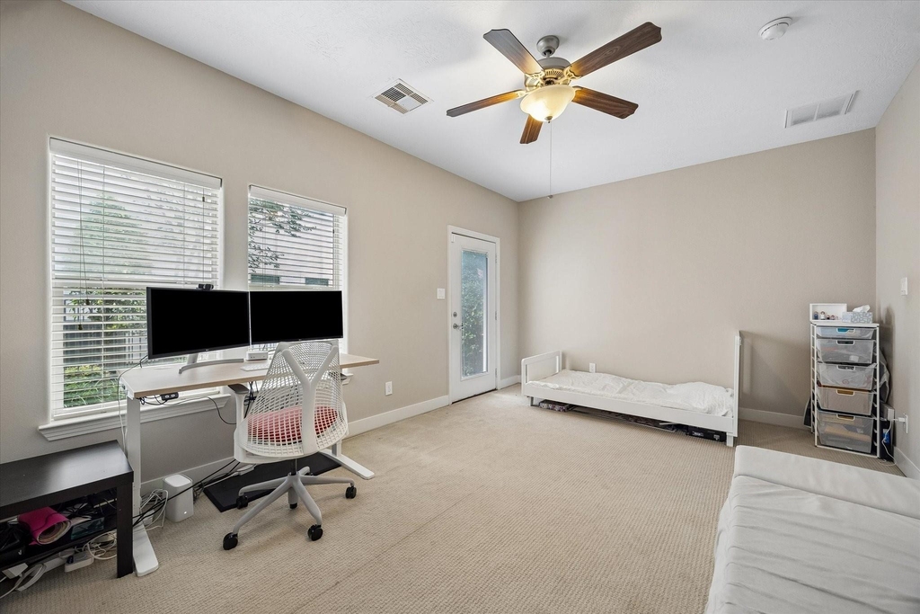 4220 Dickson Street - Photo 21