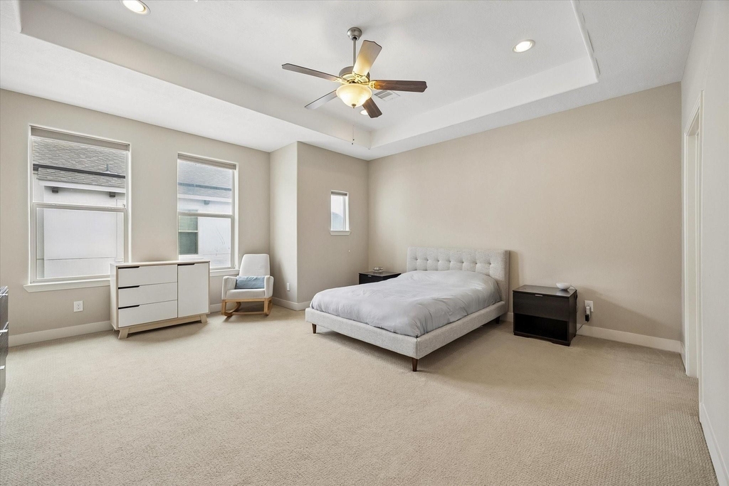 4220 Dickson Street - Photo 14