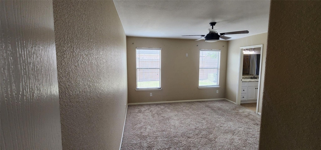 8830 Summerset Meadow Court - Photo 7