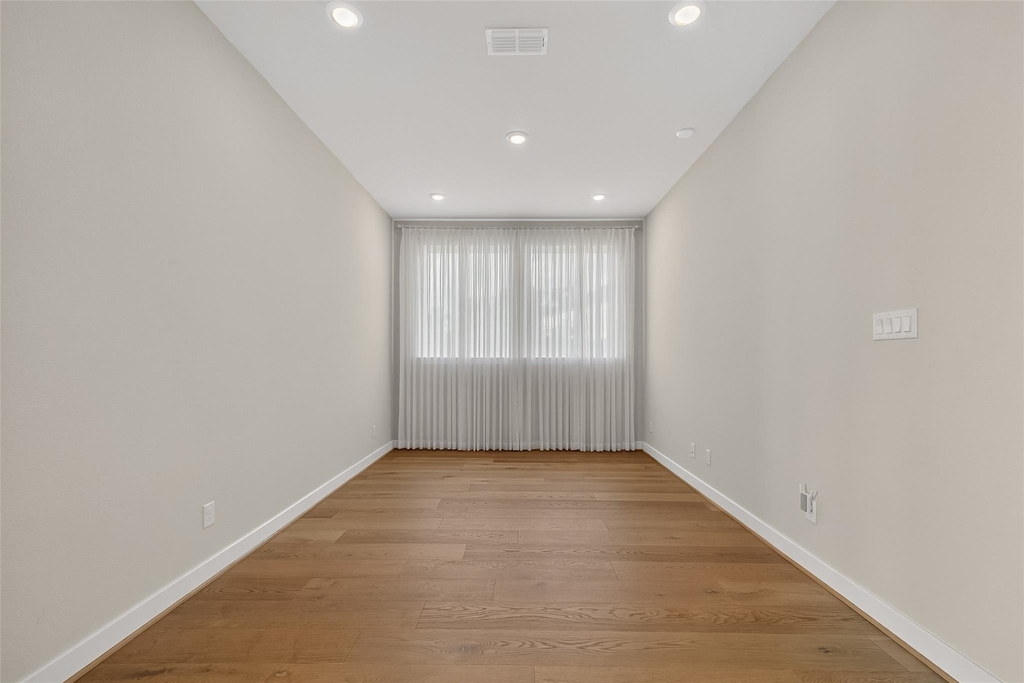4906 Tanyard Manor Drive - Photo 11
