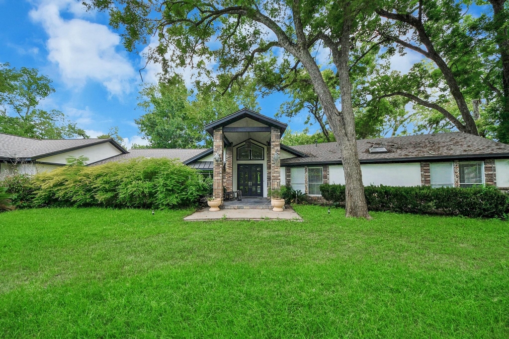 4126 Pecan Bend Drive - Photo 1